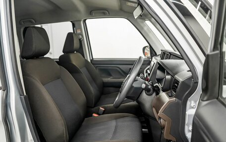 Toyota Roomy I, 2022 год, 1 119 000 рублей, 6 фотография
