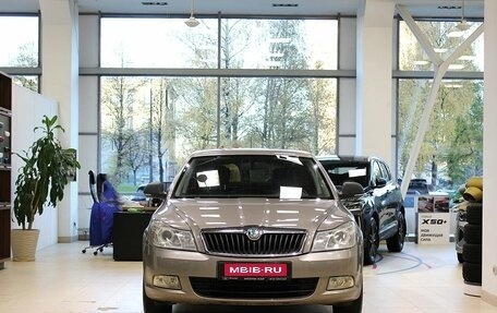 Skoda Octavia, 2011 год, 560 000 рублей, 2 фотография