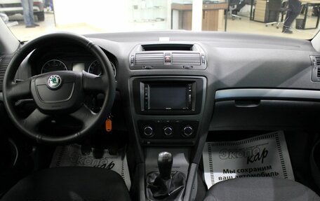 Skoda Octavia, 2011 год, 560 000 рублей, 10 фотография