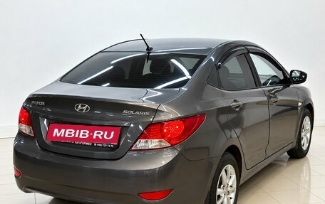Hyundai Solaris II рестайлинг, 2011 год, 940 000 рублей, 4 фотография