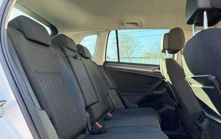 Volkswagen Tiguan II, 2019 год, 2 599 000 рублей, 7 фотография