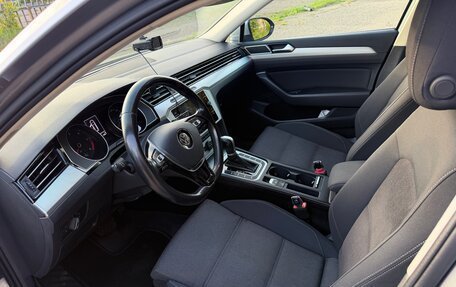 Volkswagen Passat B8 рестайлинг, 2018 год, 1 690 000 рублей, 5 фотография