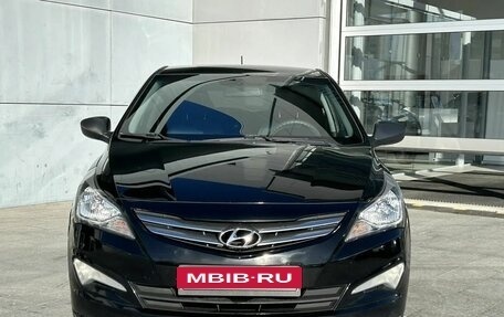 Hyundai Solaris II рестайлинг, 2015 год, 800 000 рублей, 2 фотография