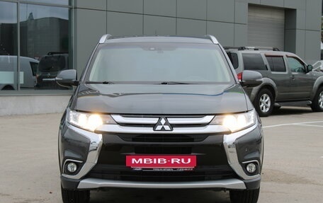 Mitsubishi Outlander III рестайлинг 3, 2015 год, 1 709 000 рублей, 2 фотография