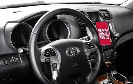 Toyota Highlander III, 2011 год, 1 669 000 рублей, 10 фотография