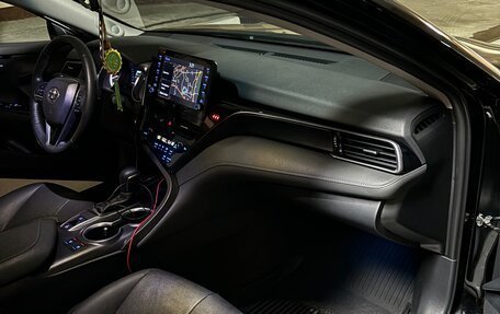 Toyota Camry, 2022 год, 2 950 000 рублей, 13 фотография