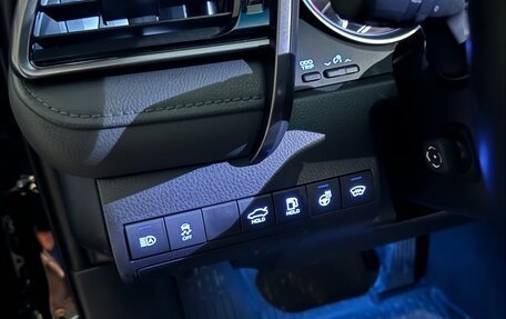 Toyota Camry, 2022 год, 2 950 000 рублей, 10 фотография