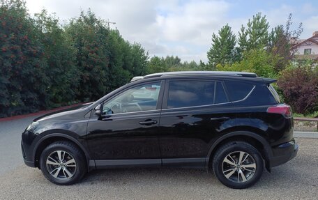 Toyota RAV4, 2017 год, 1 900 000 рублей, 4 фотография