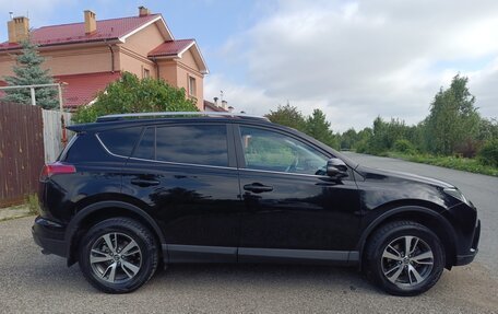 Toyota RAV4, 2017 год, 1 900 000 рублей, 7 фотография