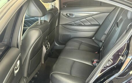 Infiniti Q50 I рестайлинг, 2015 год, 1 999 000 рублей, 15 фотография
