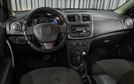 Renault Logan II, 2016 год, 784 000 рублей, 6 фотография