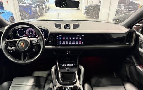 Porsche Cayenne III, 2023 год, 13 970 000 рублей, 9 фотография