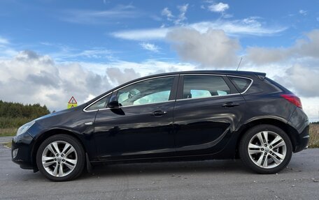 Opel Astra J, 2011 год, 950 000 рублей, 3 фотография