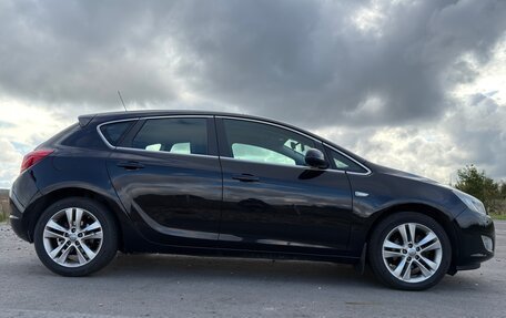 Opel Astra J, 2011 год, 950 000 рублей, 5 фотография