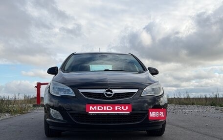Opel Astra J, 2011 год, 950 000 рублей, 2 фотография
