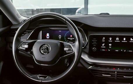 Skoda Octavia IV, 2021 год, 2 299 000 рублей, 21 фотография