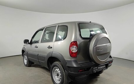 Chevrolet Niva I рестайлинг, 2019 год, 680 000 рублей, 8 фотография