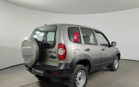 Chevrolet Niva I рестайлинг, 2019 год, 680 000 рублей, 6 фотография