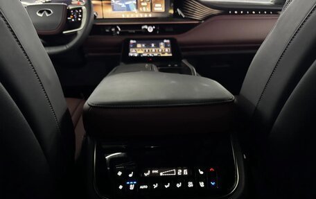 Infiniti QX80, 2025 год, 15 350 000 рублей, 12 фотография