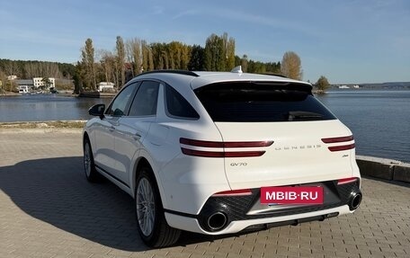 Genesis GV70, 2021 год, 4 895 000 рублей, 3 фотография
