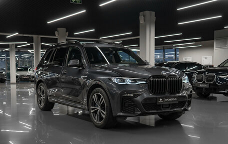 BMW X7, 2021 год, 8 750 000 рублей, 2 фотография