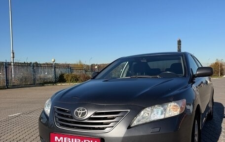 Toyota Camry, 2008 год, 760 000 рублей, 4 фотография