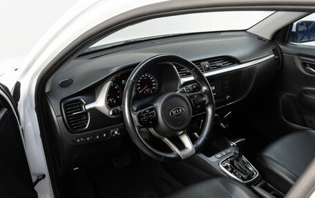 KIA Rio IV, 2021 год, 1 369 000 рублей, 10 фотография