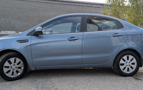 KIA Rio III рестайлинг, 2012 год, 700 000 рублей, 2 фотография