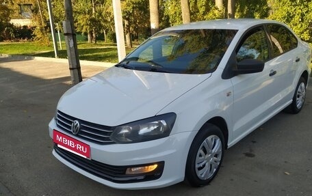 Volkswagen Polo VI (EU Market), 2018 год, 850 000 рублей, 3 фотография