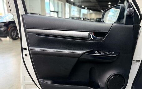 Toyota Hilux VIII, 2021 год, 5 190 000 рублей, 14 фотография