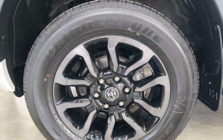 Toyota Hilux VIII, 2021 год, 5 190 000 рублей, 11 фотография