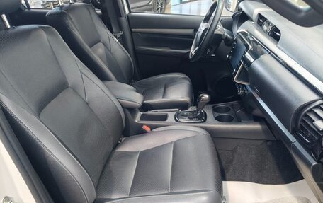 Toyota Hilux VIII, 2021 год, 5 190 000 рублей, 29 фотография