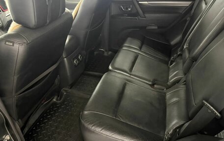 Mitsubishi Pajero IV рестайлинг 2, 2012 год, 2 120 000 рублей, 14 фотография