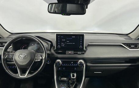 Toyota RAV4, 2020 год, 3 560 000 рублей, 18 фотография