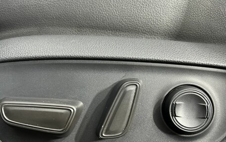 Toyota RAV4, 2020 год, 3 560 000 рублей, 25 фотография