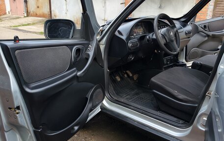 Chevrolet Niva I рестайлинг, 2010 год, 360 000 рублей, 9 фотография