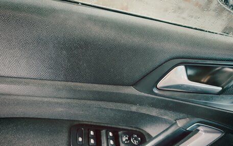 Peugeot 308 II, 2019 год, 1 500 000 рублей, 18 фотография