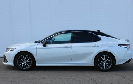 Toyota Camry, 2021 год, 2 350 000 рублей, 4 фотография