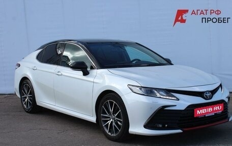 Toyota Camry, 2021 год, 2 350 000 рублей, 3 фотография