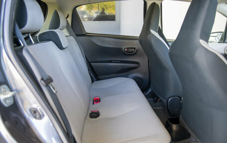 Toyota Vitz, 2013 год, 950 000 рублей, 26 фотография