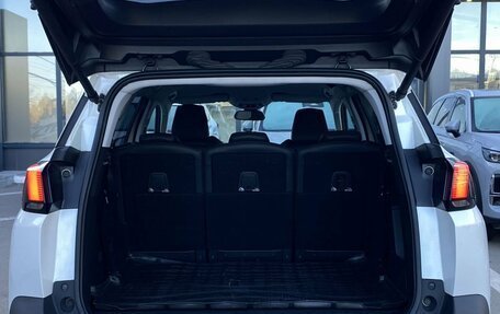 Peugeot 5008 II, 2018 год, 1 849 000 рублей, 10 фотография
