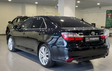 Toyota Camry, 2015 год, 1 980 000 рублей, 7 фотография