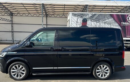 Volkswagen Multivan T6 рестайлинг, 2021 год, 7 100 000 рублей, 5 фотография