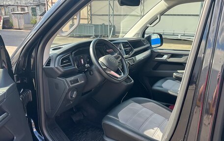 Volkswagen Multivan T6 рестайлинг, 2021 год, 7 100 000 рублей, 3 фотография