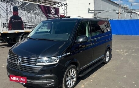 Volkswagen Multivan T6 рестайлинг, 2021 год, 7 100 000 рублей, 11 фотография