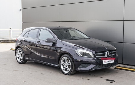 Mercedes-Benz A-Класс, 2015 год, 1 349 000 рублей, 3 фотография