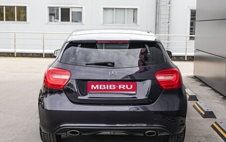 Mercedes-Benz A-Класс, 2015 год, 1 349 000 рублей, 4 фотография