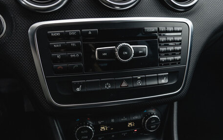 Mercedes-Benz A-Класс, 2015 год, 1 349 000 рублей, 10 фотография