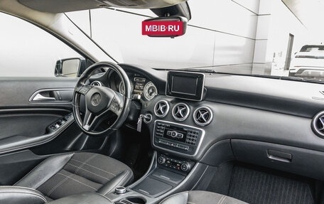 Mercedes-Benz A-Класс, 2015 год, 1 349 000 рублей, 13 фотография