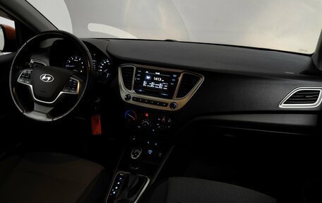Hyundai Solaris II рестайлинг, 2019 год, 1 195 000 рублей, 13 фотография
